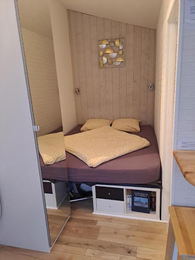 Joli Studio Au Calme Dans Un Jardin Privatif Уистреам Экстерьер фото